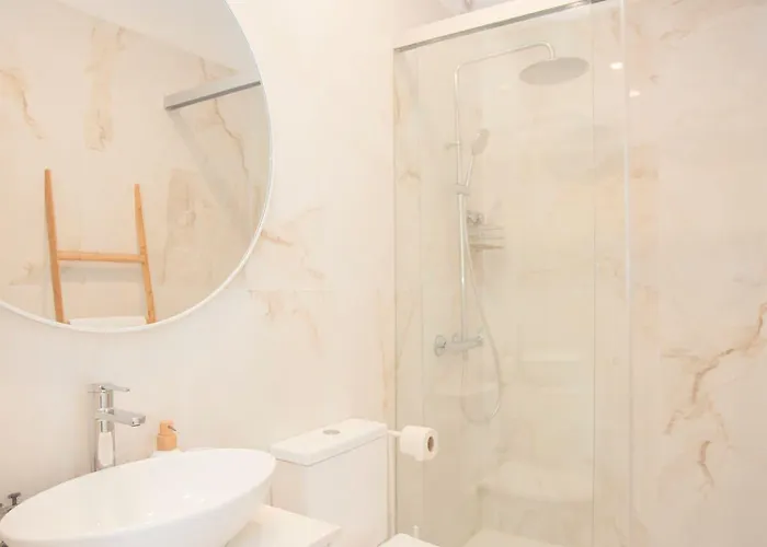 Liiiving In - Urban Art Apartmán Porto