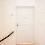 Liiiving In - Urban Art