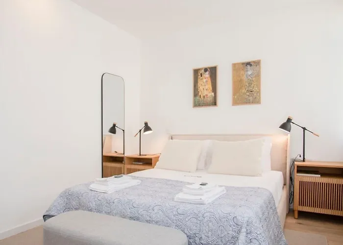 Apartment Liiiving In - Urban Art Porto