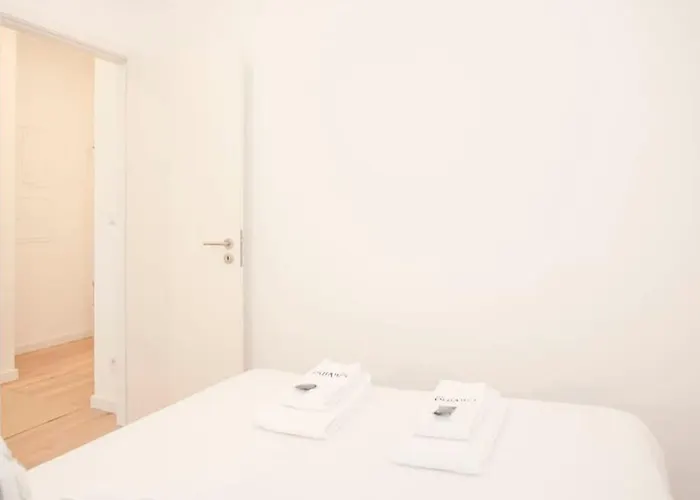 Liiiving In - Urban Art Apartment Porto