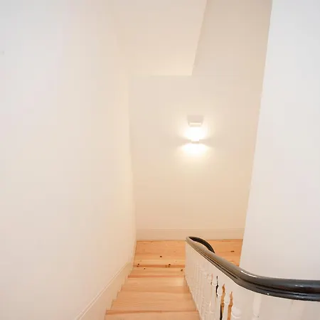 Liiiving In - Urban Art