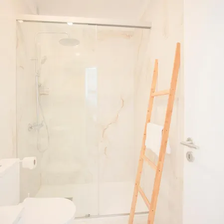 Liiiving In - Urban Art * Porto