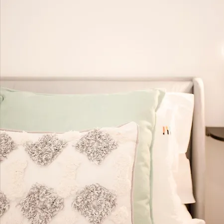 Liiiving In - Urban Art Apartman *