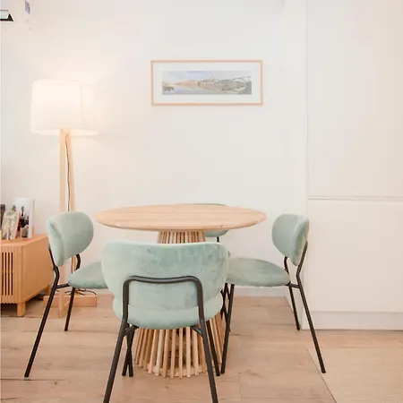 Liiiving In - Urban Art *