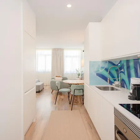 Liiiving In - Urban Art