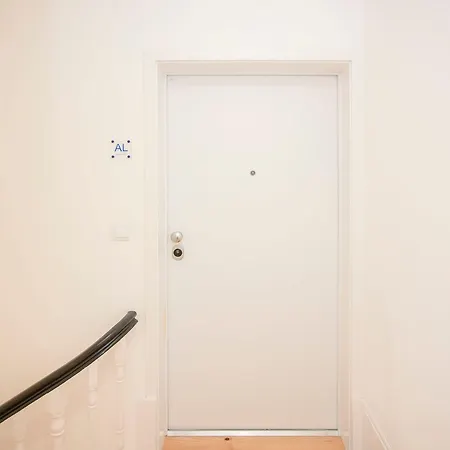 Liiiving In - Urban Art