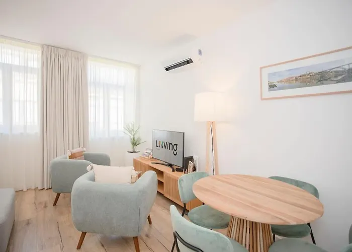 Liiiving In - Urban Art